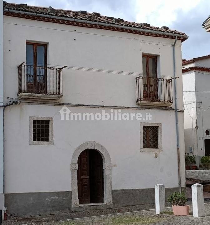 2 bedrooms House in Baranello, Italy No. 176946