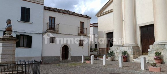 2 bedrooms House in Baranello, Italy No. 176946 2