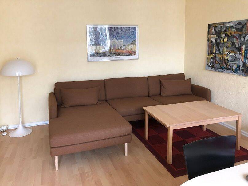 3غرفة شقة في Schoneberg, Germany رقم 369338