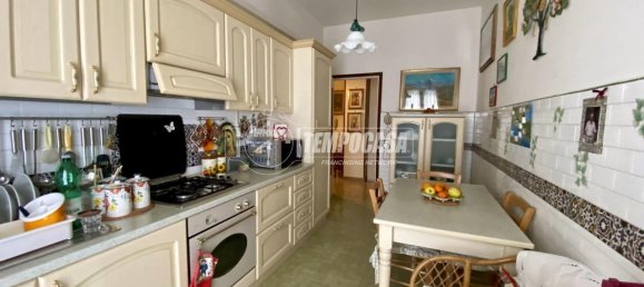 3 rooms Apartment in Massa, Italy No. 235149 12