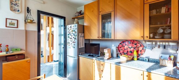 4 bedrooms House in Lainate, Italy No. 357833 7