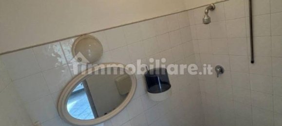 2 rooms Commercial property in Ferrara, Italy No. 343348 4