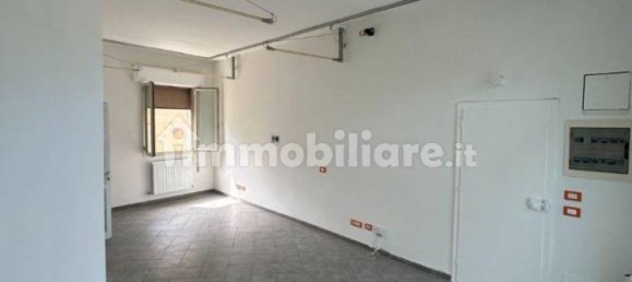 2 rooms Commercial property in Ferrara, Italy No. 343348 7