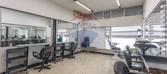 Escritório em Bari, Italy 153 m² N.º 41909 26