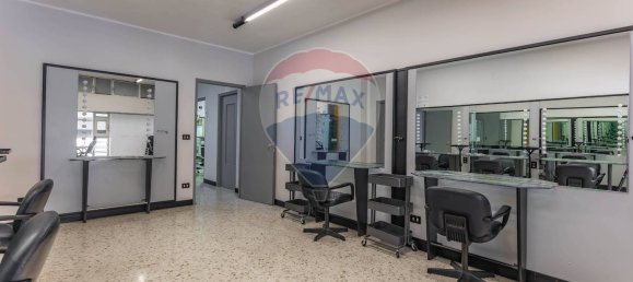 Escritório em Bari, Italy 153 m² N.º 41909 27