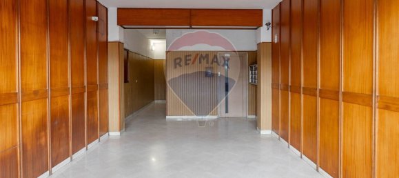 Escritório em Bari, Italy 153 m² N.º 41909 6