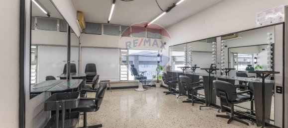 Escritório em Bari, Italy 153 m² N.º 41909 25