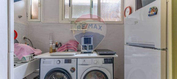 Escritório em Bari, Italy 153 m² N.º 41909 34