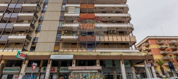 Escritório em Bari, Italy 153 m² N.º 41909 3