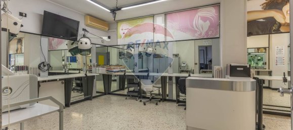 Escritório em Bari, Italy 153 m² N.º 41909 17