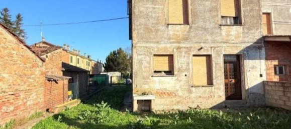 5 rooms Villa in Argenta, Italy No. 107911 5