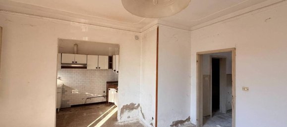 5 rooms Villa in Argenta, Italy No. 107911 7