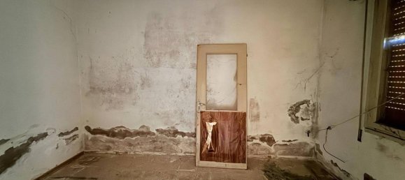 5 rooms Villa in Argenta, Italy No. 107911 8