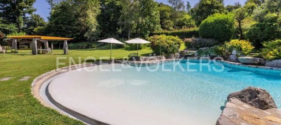 3 bedrooms Villa in Castelveccana, Italy No. 64989 2