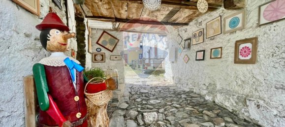 10 rooms House in Valle Cannobina, Italy No. 154801 21