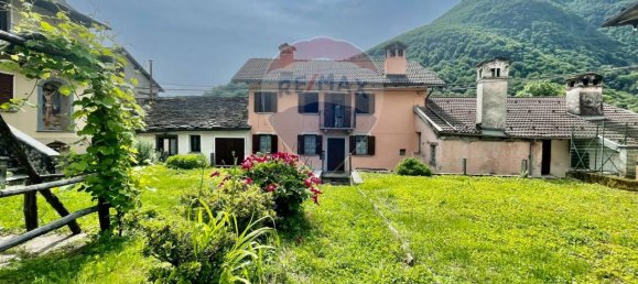 10 rooms House in Valle Cannobina, Italy No. 154801 24