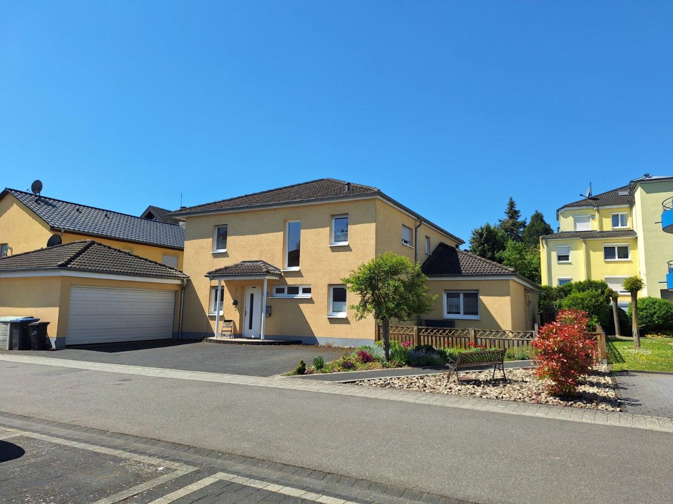 9-Zimmer Stadthaus in Trier-Saarburg, Germany, Nr. 273407