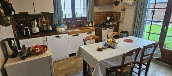 Дом с 5 комнатами в Изангремер, Франция № 155604 10