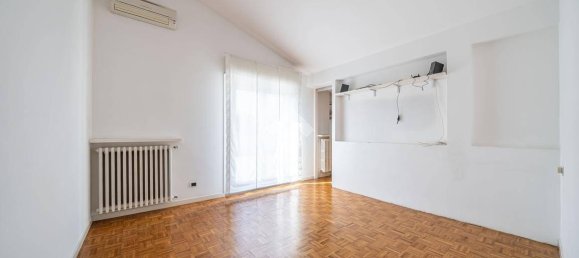 3 bedrooms Penthouse in Langhirano, Italy No. 54010 61