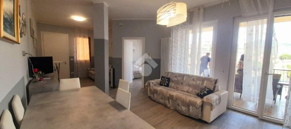 3 rooms Apartment in Diano Castello, Italy No. 146095 17