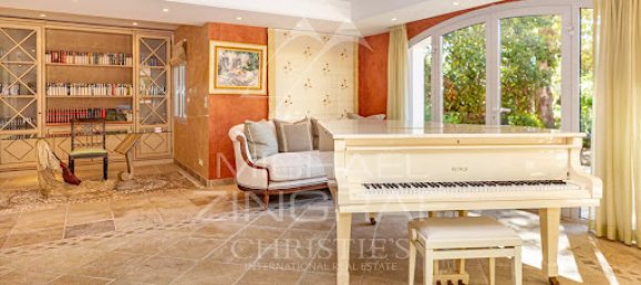 8 bedrooms Villa in Antibes, France No. 247297 4