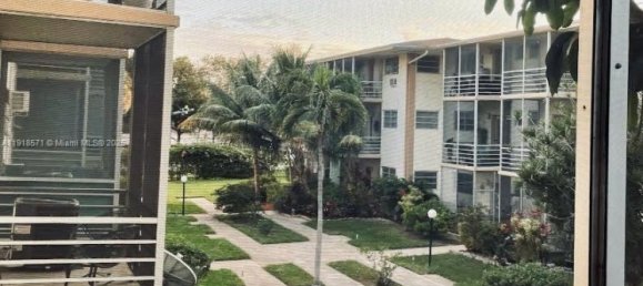 1 Schlafzimmer Gewerbliche Immobilien in Miami, USA, Nr. 615409 14