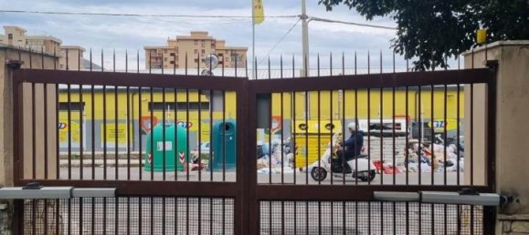 6-salle Appartement à Palermo, Italy No. 166027 2