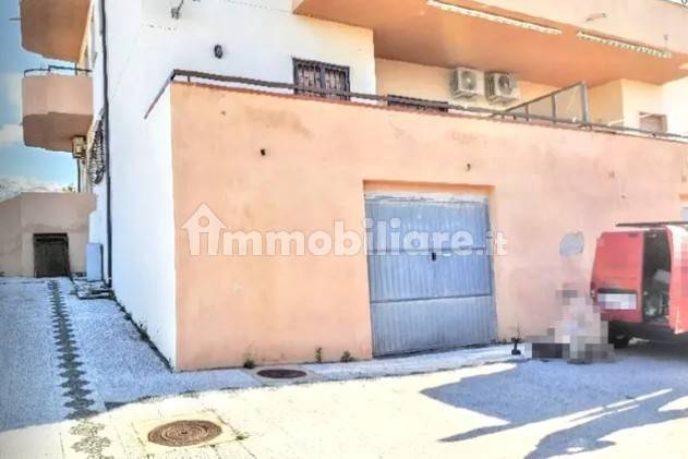 5غرفة مستودع في Scalea, Italy رقم 285698