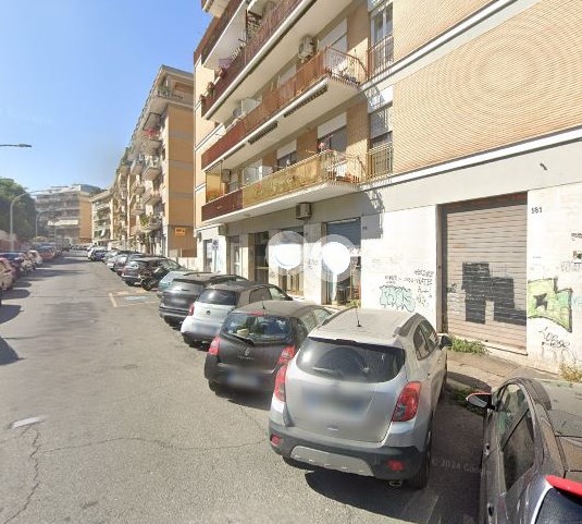 1 room Commercial property in Rome, Italy No. 168036