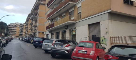 1 room Commercial property in Rome, Italy No. 168036 5