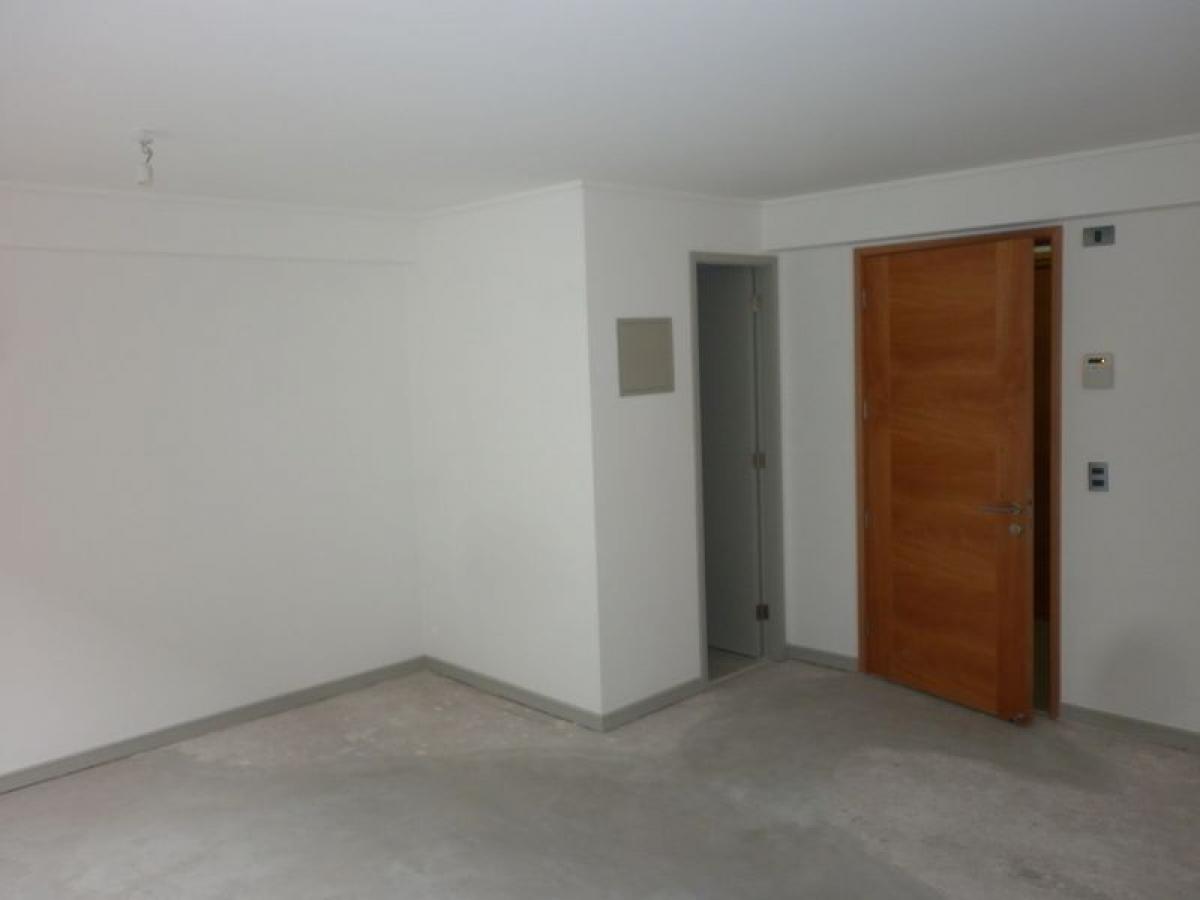  Office in Valparaiso, Chile No. 411