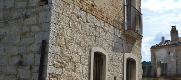 Casa de 4 habitaciónes en Castelbottaccio, Italy No. 75635 32