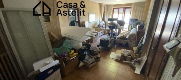 7 rooms Apartment in Porto Sant'Elpidio, Italy No. 97250 10