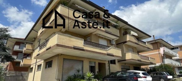 7 rooms Apartment in Porto Sant'Elpidio, Italy No. 97250 2