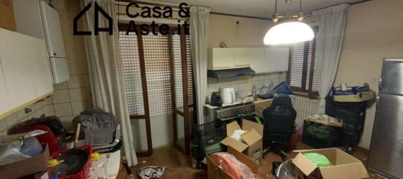 7 rooms Apartment in Porto Sant'Elpidio, Italy No. 97250 7