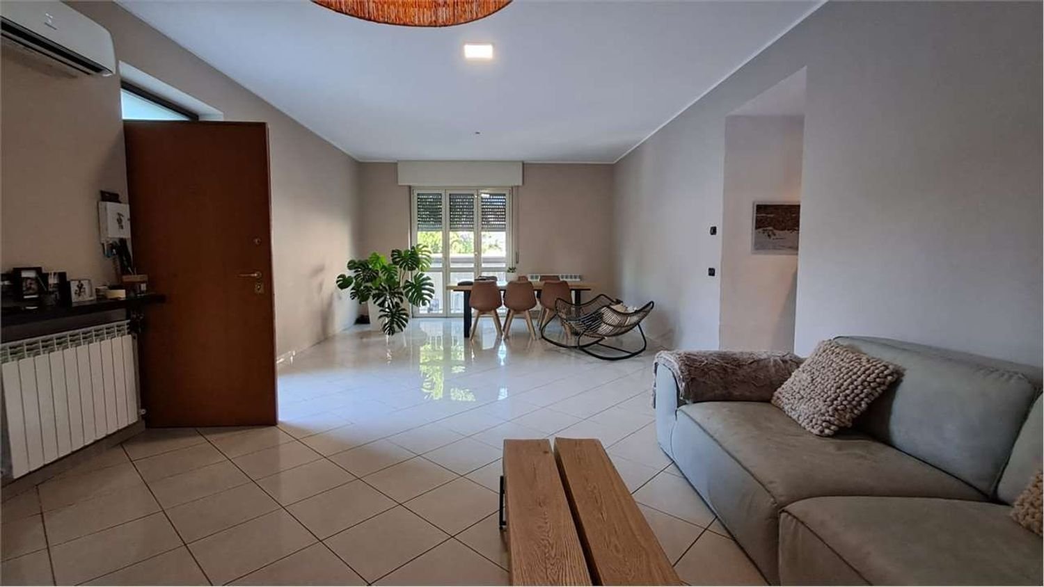 Villa de 5 habitaciónes en Busto Garolfo, Italy No. 273865