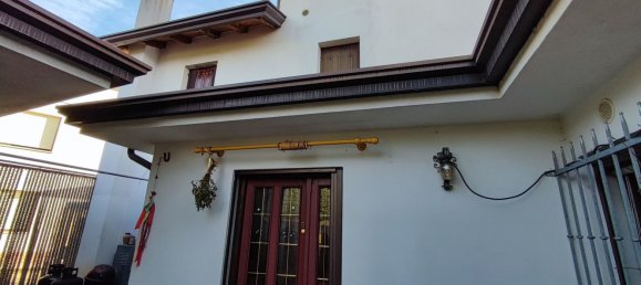 4 rooms House in Pordenone, Italy No. 144740 2