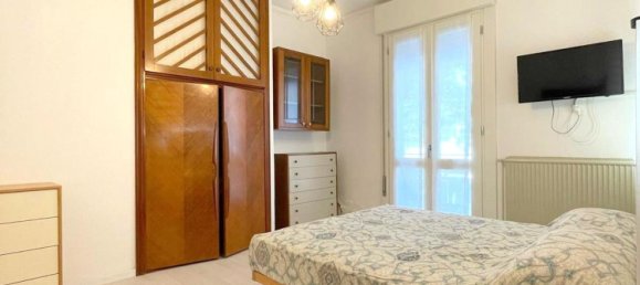 2 rooms Apartment in Jesolo, Italy No. 284056 2
