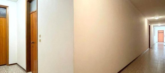 2 rooms Apartment in Jesolo, Italy No. 284056 8