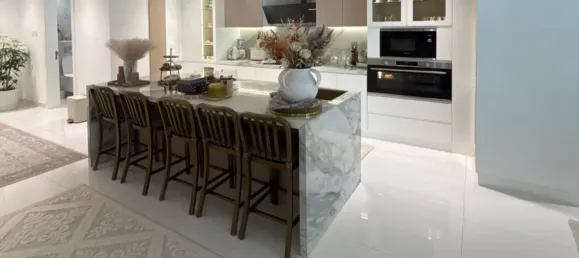 5 bedrooms Villa for sale in Motor City, Dubai, UAE № 108383 6