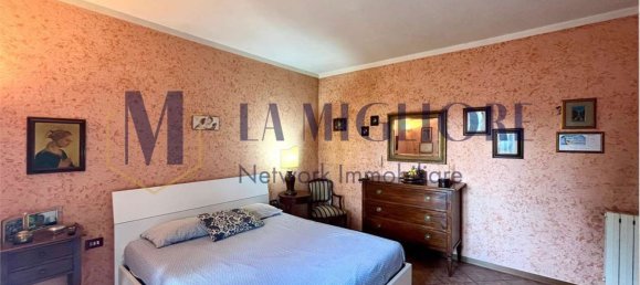 6 bedrooms Apartment in Prato, Italy No. 323725 10