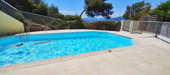 3 bedrooms Villa in Cannes, France No. 328370 14