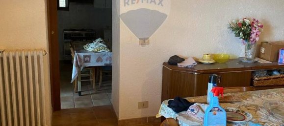 Casa de 8 divisões em Fabriano, Italy N.º 5165 17