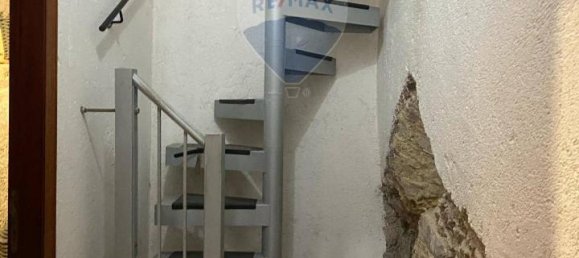 Casa de 8 divisões em Fabriano, Italy N.º 5165 15