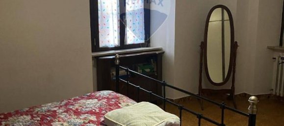 Casa de 8 divisões em Fabriano, Italy N.º 5165 11