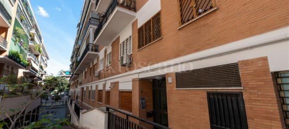 Apartamento de 3 dormitorios en Rome, Italy No. 341773 17
