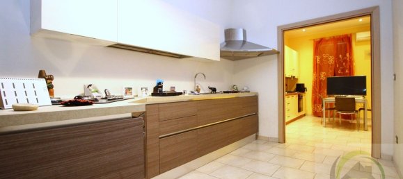 3 rooms Apartment in Scordia, Italy No. 102957 3