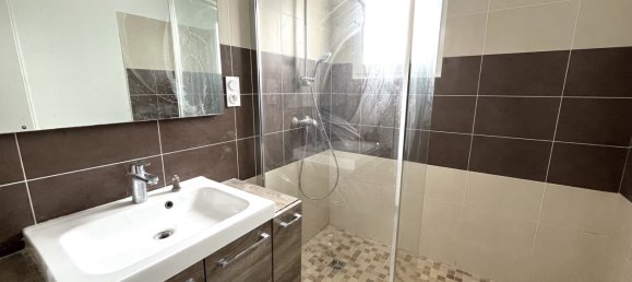 3 Schlafzimmer Haus in Checy, France, Nr. 47563 8