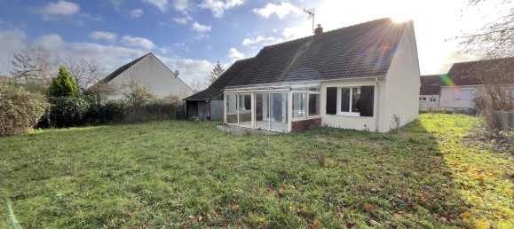 3 Schlafzimmer Haus in Checy, France, Nr. 47563 10