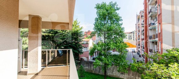 3 bedrooms Apartment in Milan, Italy No. 316362 10